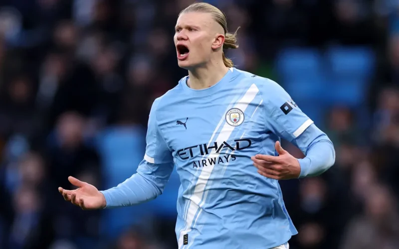 اللقاء المنتظر: نيوكاسل يواجه مانشستر سيتي في كأس الرابطة الإنجليزية 2025-2026 والقنوات الناقلة